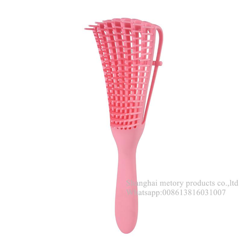 Flexible detangling hair brush